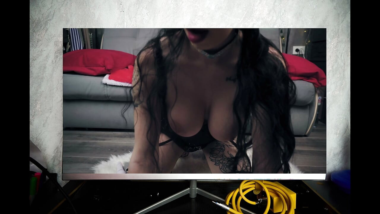 Michael, Desk Support Can Make You Cum! Fuck Me