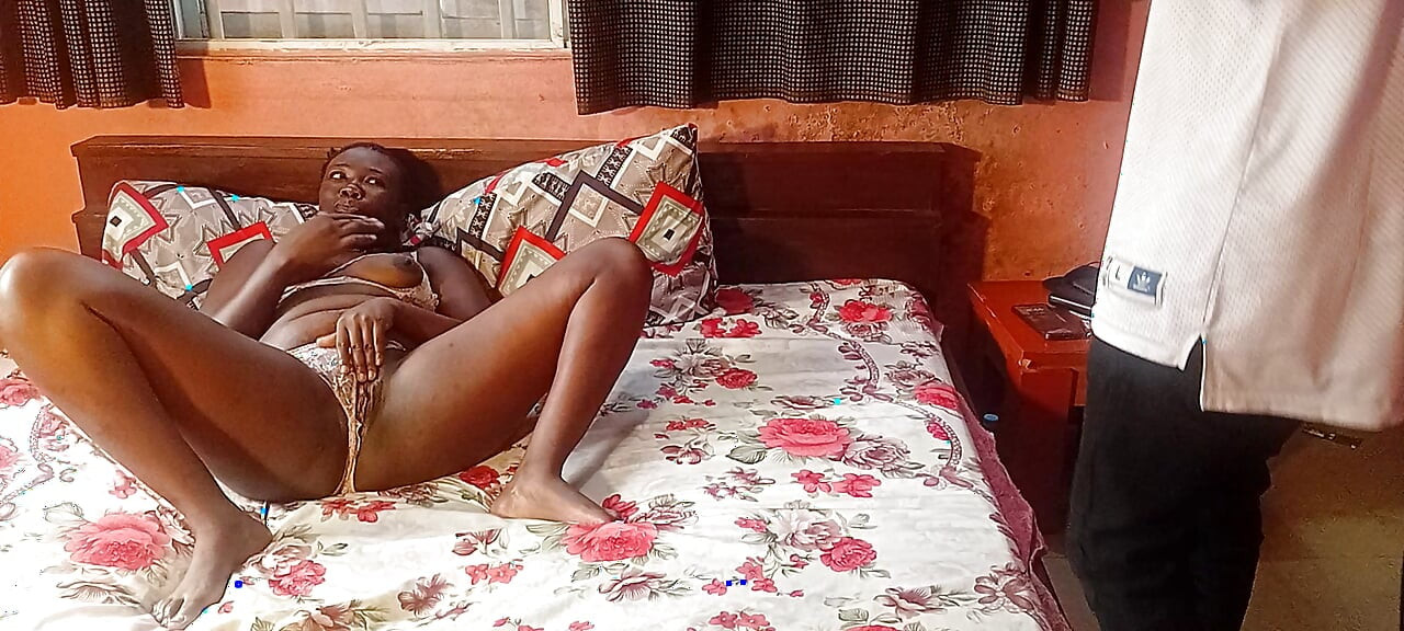 She Is Having the Taste of That Dick