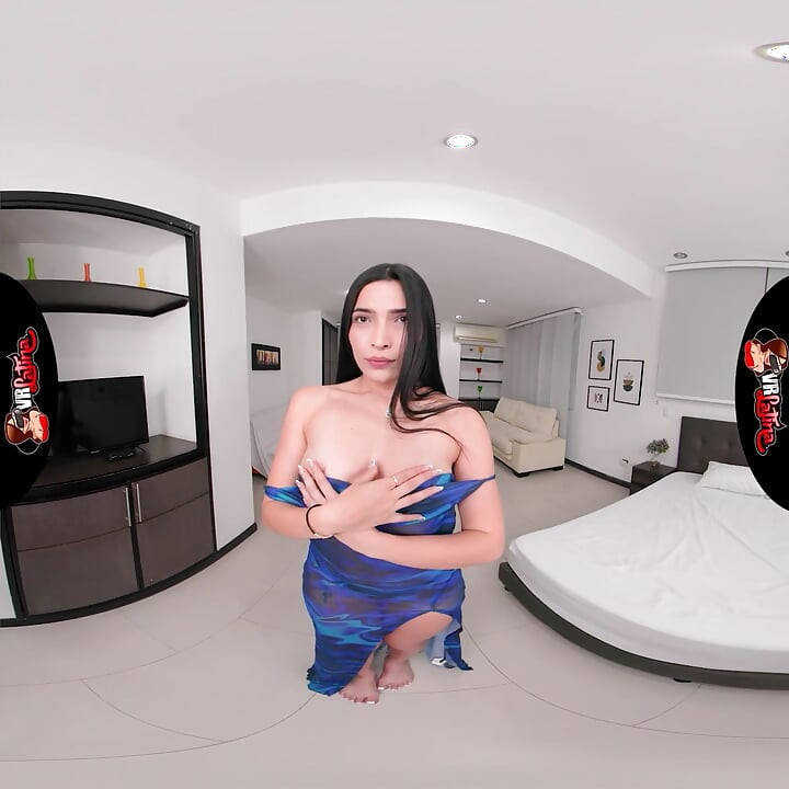 VRLatina - deslumbrante latina de corpo apertado construído para sexo vr