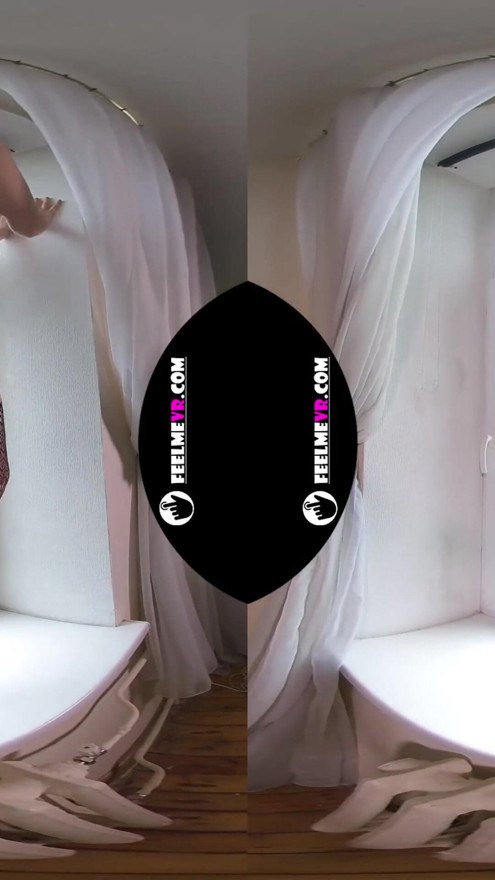 Margarita Teen Virtual 3D Strip on the Window