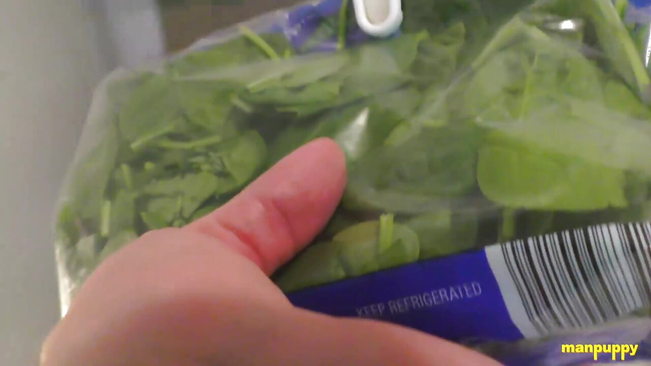ManPuppy Richard Lennox Humiliates His Tiny Stepson With a Gross Smoothie