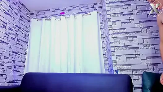 Erangan dan jeritan: tetangga sudah tahu bagaimana kamu meniduriku