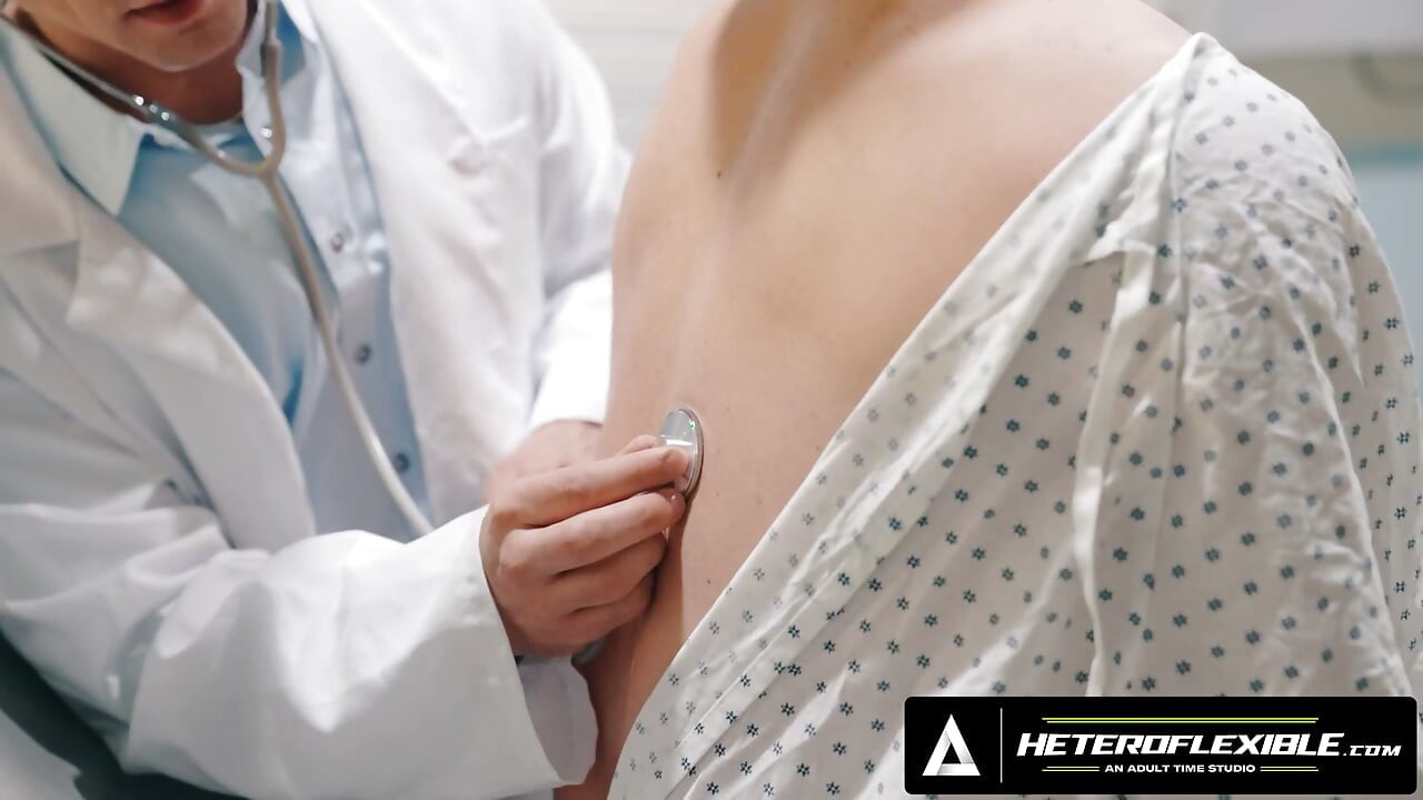 HETEROFLEXIBLE - Sapık Doktor Dakota Payne, Michael Boston'un Tam Muayenesi Sırasında Elleriyle Oynuyor