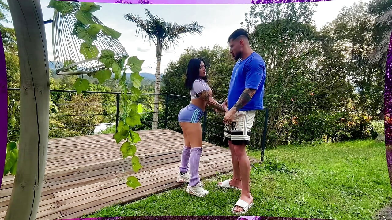 YOGA AFTERNOON IS INTERRUPTED BY A BIG COCK THAT PINKS MY ASS, FUCKS OUTDOORS - Savina oficial