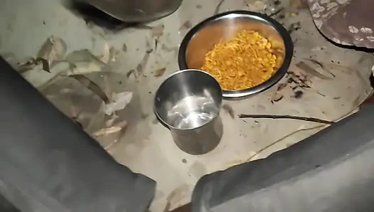 Desi hot bhabhi ke sath Daru Piya