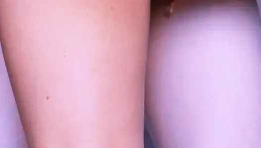 The boss lets herself be ridden by her employee