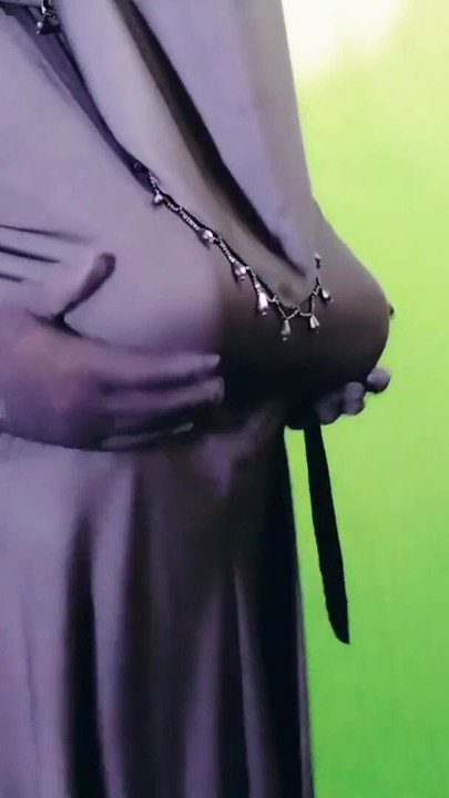 Žene u hidžabu se jebu sa doktorom | Klip 2