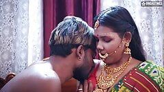 Тамильская жена очень первая Suhagraat с мужем с большим членом и глотанием спермы после грубого секса (хинди аудио)