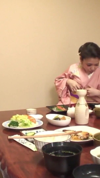 「湯たんぽは中出しされる前に硬いチンポをしゃぶる」からの忘れられない瞬間