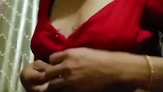Hintli evde seks videosu