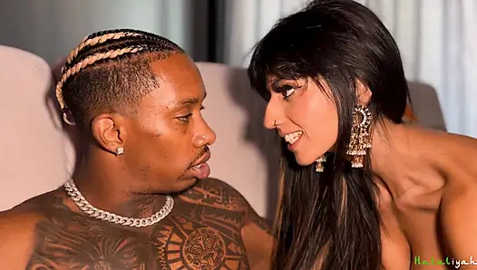 Bhabi Aaliyah Yasin Gets Covered in Cum