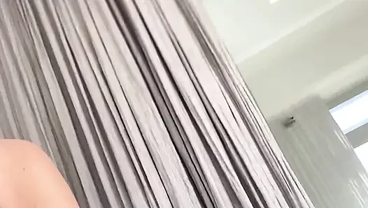 Amcığımla eğlenmeyi seviyorum