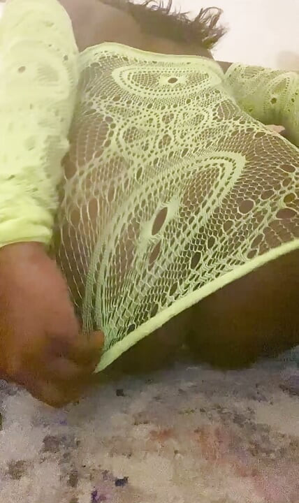Instagram Model Bouncing AZZ On Penis