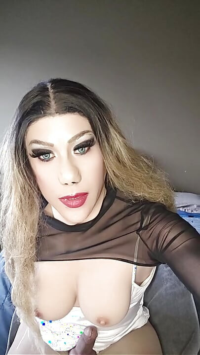 Gisa ponovo u seksi otpustu...