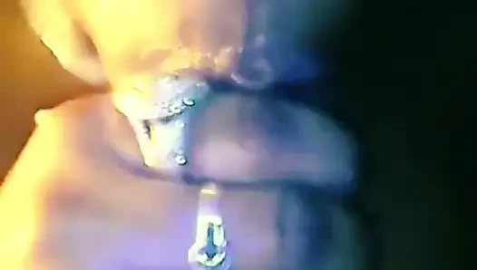 Kejutan es krim stroberi!