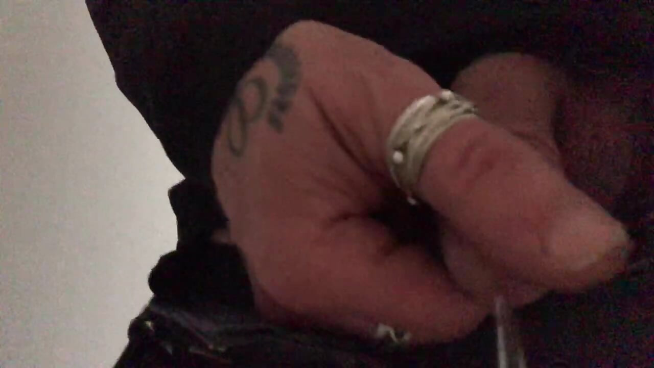 Ladies! My cock at a nice angle that drips and pisses between my fingers!! ...