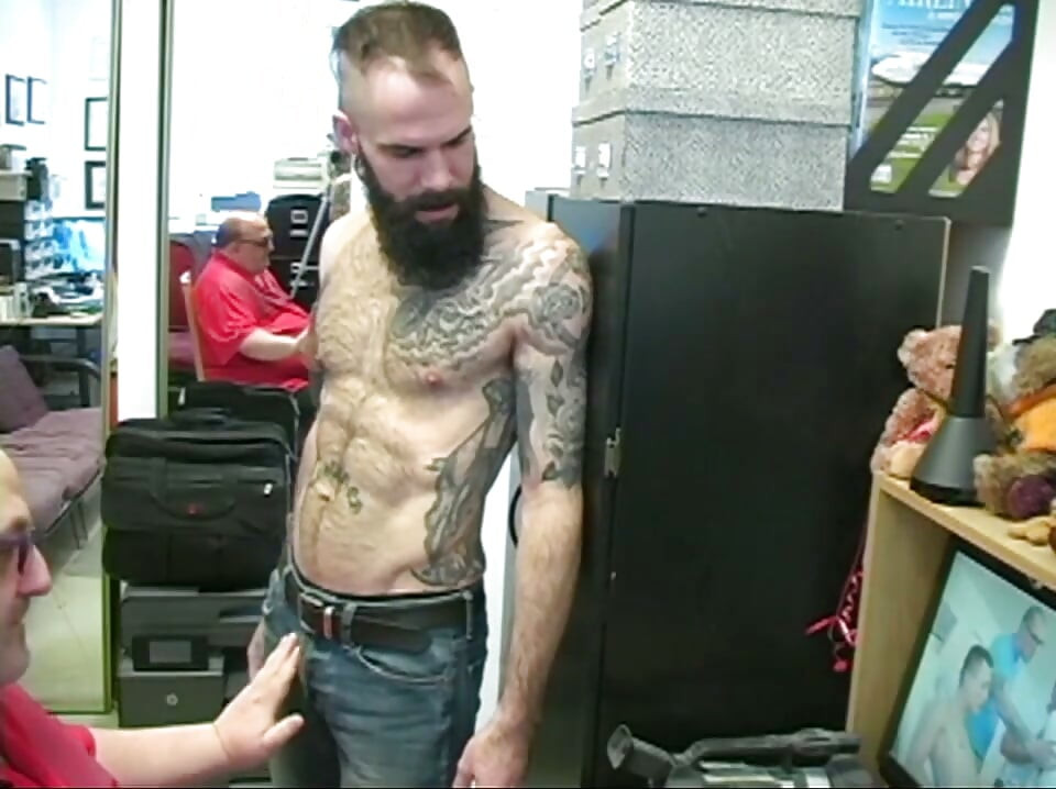 Maxim fucks the boss