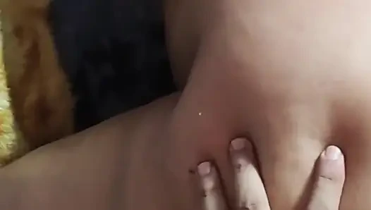 Neues marokkanisches sexvideo, das sie ihrem freund im haus ihres ehemanns angeboten hat.