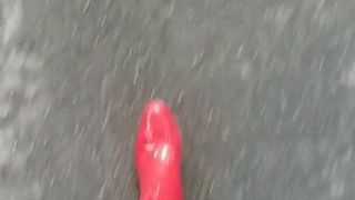 Cd petra dengan sepatu hak tinggi dan sepatu bot merah ii