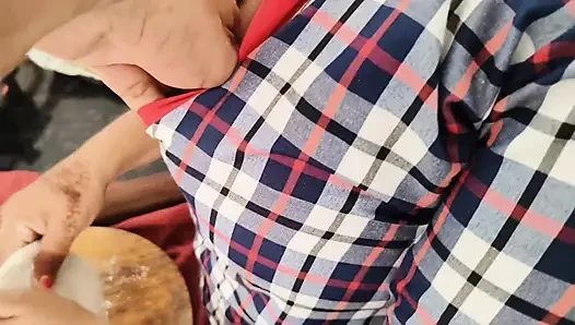 Hintli güzel kız sıkı ilk kez xxx videolar, desi güzel köylü kızı seks videoları