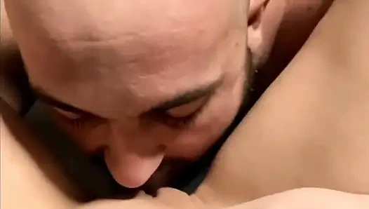 Omg!!! der beste Cunnilingus aller zeiten. 3 mal squirting 4k