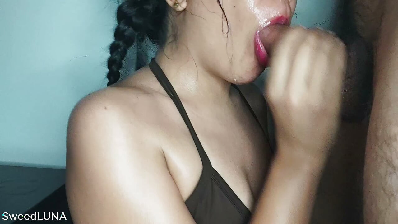 brunette gets double cumshot in the throat -SweedLUNA