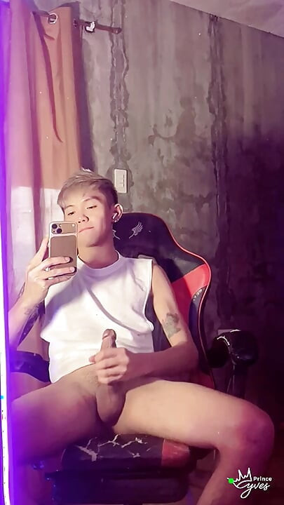 Asian Inked Boy Filming Himself as He Jerks Off