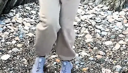 Отчаянная Девушка Писает На Пляже, Подборка