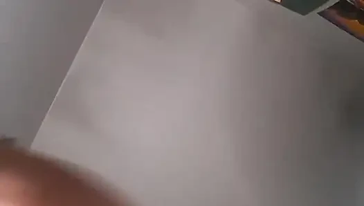 Открой вид... Смотри, как я кончаю для тебя!