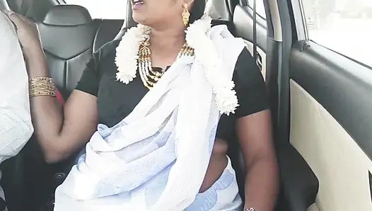 Hintli kadın arabada seks yapıyor Telugu bhabi araba uzun süre üvey oğluyla sikişiyor
