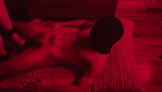 Sudut Tinggi Kamar Merah