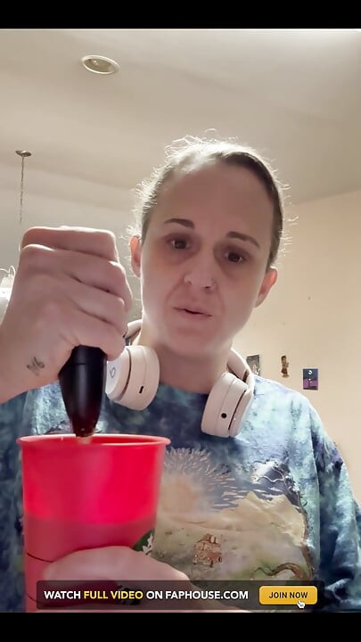 冰咖啡駭客與你的女孩Suzy Wylde一起