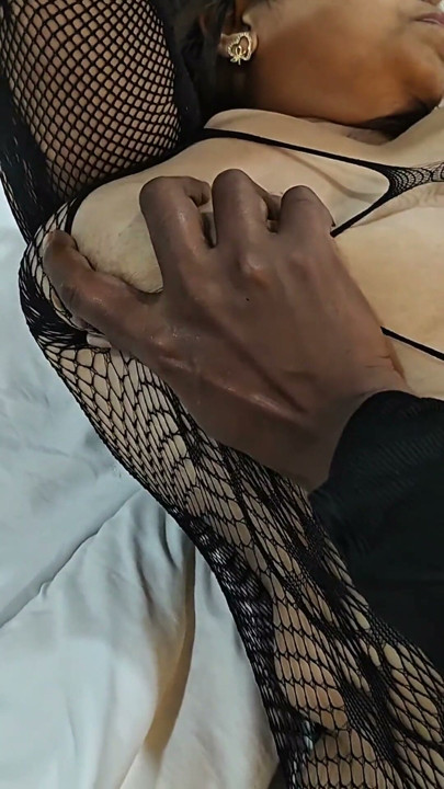 Desi bhabi pridružite nam se u Kolkati za porno danas | Isječak 1