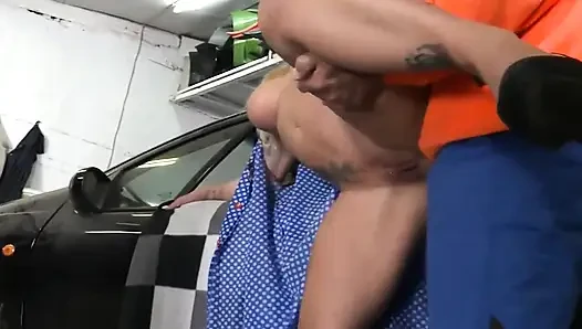 Идеальное тело жены трахают в ее лицо извращенной манерой ее муж, а затем подчиняется раком