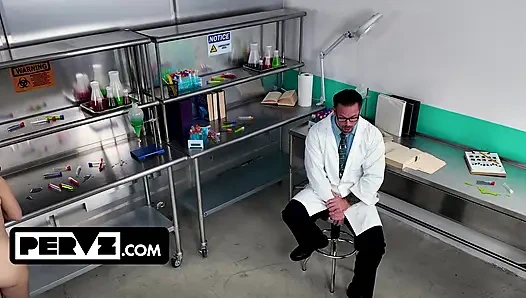 Leana lovings rela melakukan apa aja di balik kamera rahasianya di klub pervz