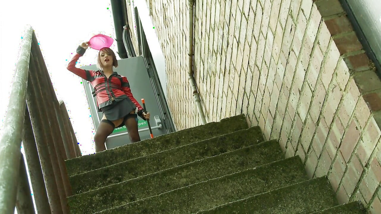 Apaga ese fuego dentro de tu coño caliente con un poco de masturbación