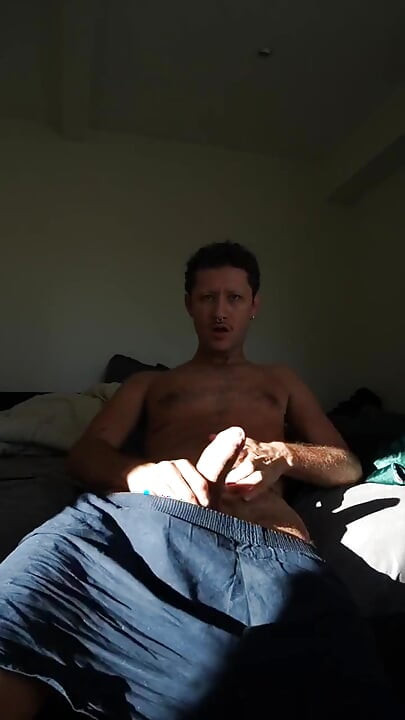 Harry_jen Gay Jutarnja Kita Svršavanje