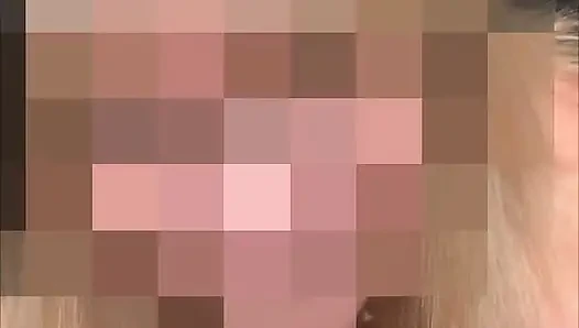 Julie Cunningham ile garajda edepsiz sikişiyor