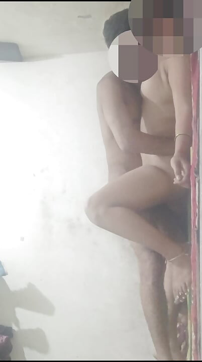 Desi vrelo selo grubo jebano.