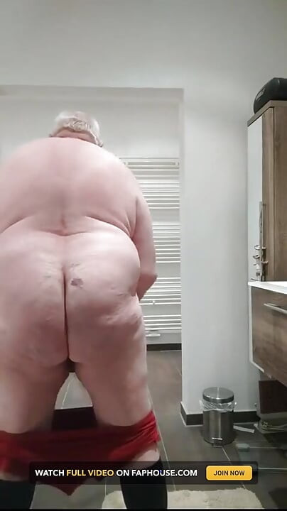 Piss and belt