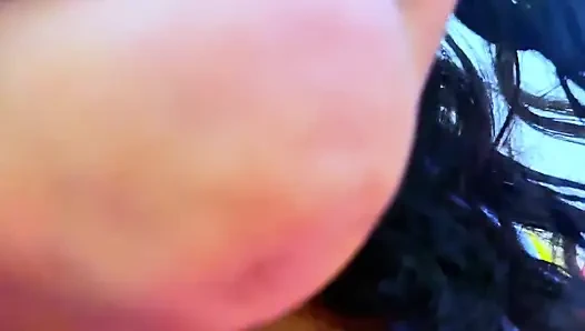 Arap Müslüman ateşli hizmetçi yastığı otel yatağında sikişiyor sonra yabancı bir adam büyük götünü görüyor ve elle muameleye başlıyor