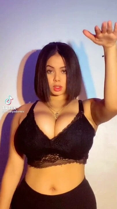 Huge juicy bobs