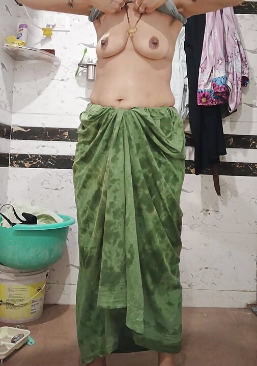 Priya india en show de pelo de coño grande