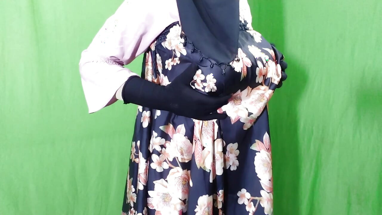 Suri rumah muslim yang cantik berkongkek dengan jiran - dengan audio bangla yang jelas