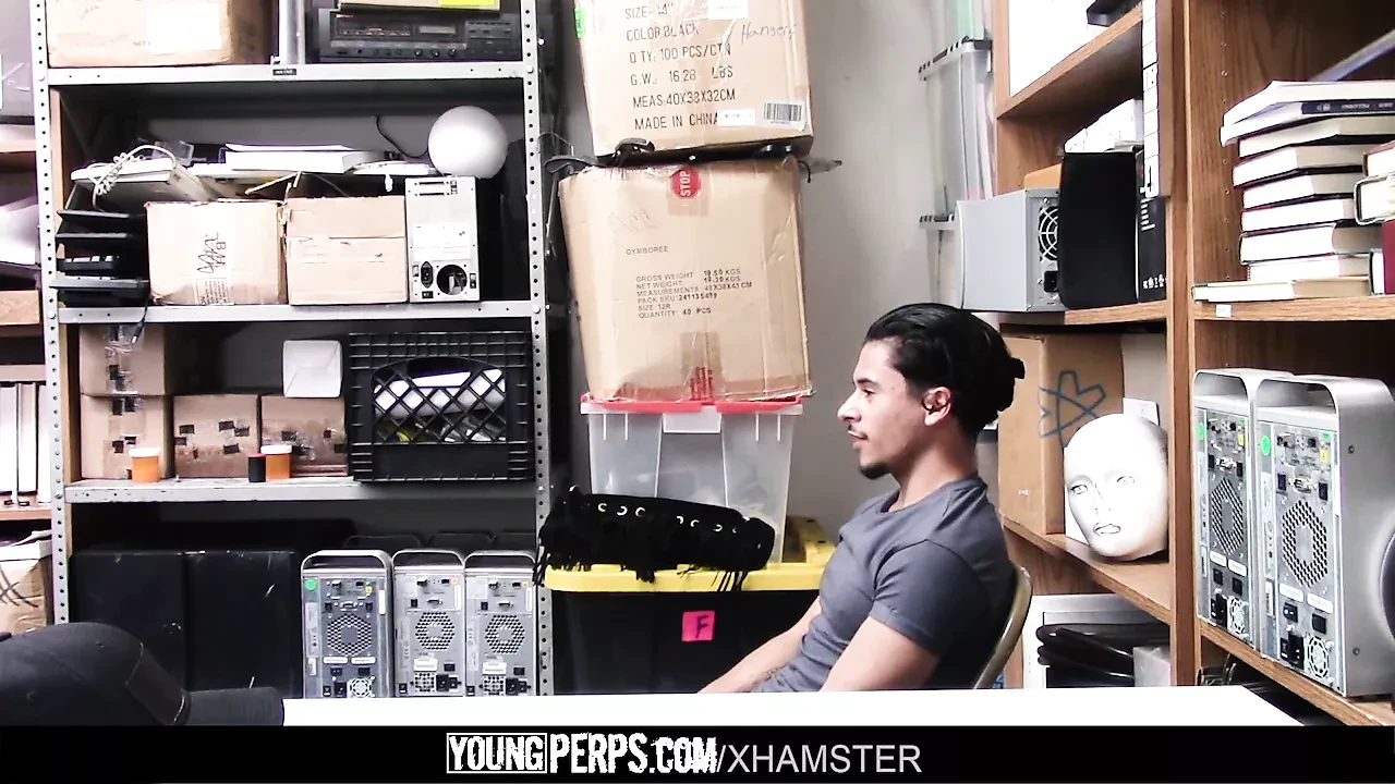 Youngperps - 保安操armond rizzo