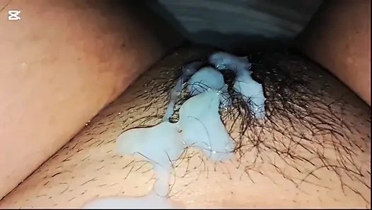 Asyalı seksi çift sikişiyor