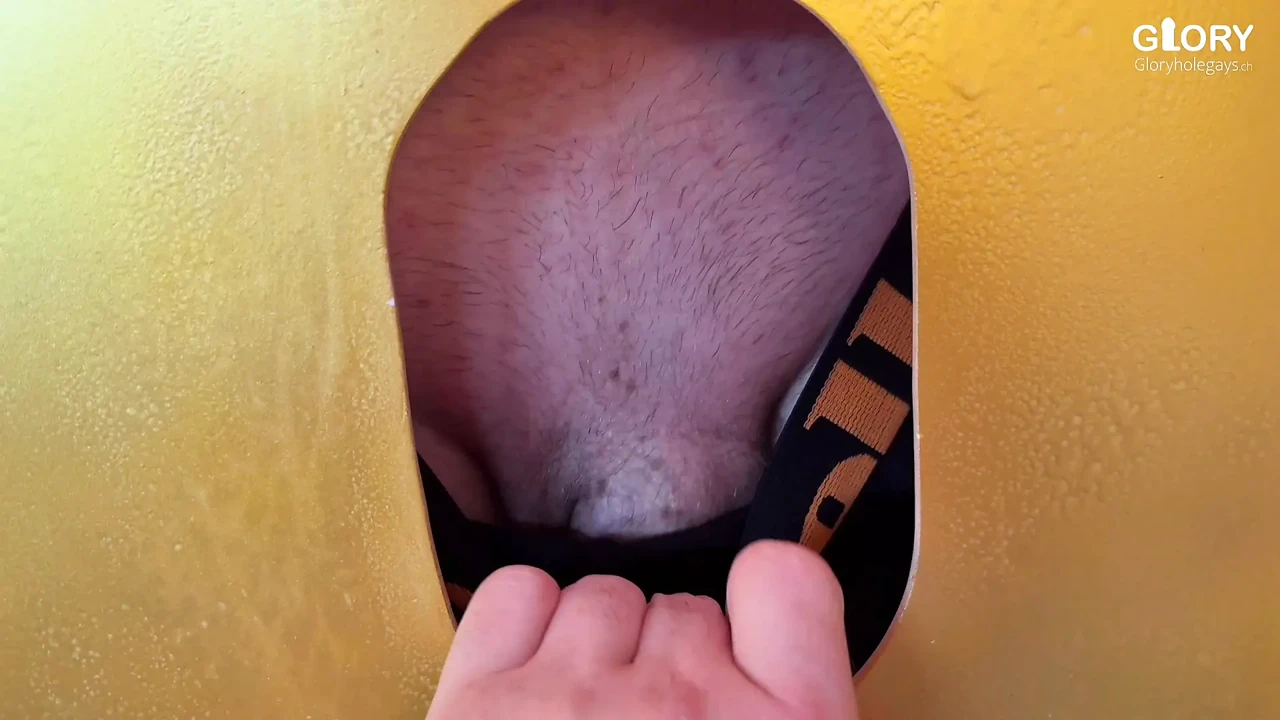 Hetero rams his wife at the gloryhole – but who really moans behind it?!