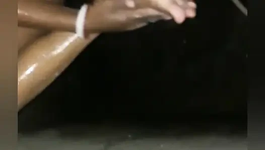 Индийское горячее видео с большими книгами