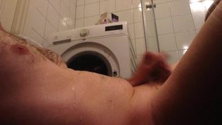Моя шведская писсинг в ванной