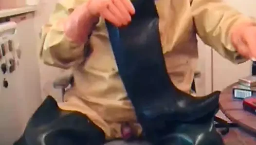 Daha fazla İsviçre hediyesi.